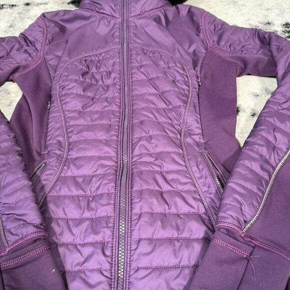 Lululemon First Mile Puffer Jacket - Picture 5 of 9